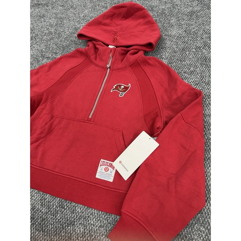 Lululemon x Tampa Bay Buccaneers Women's M/L Scuba Oversized Half-Zip Hoodie